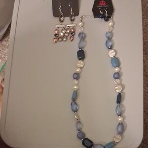 Paparazzi Azure and Pearl Necklace Set